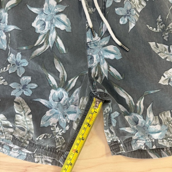 7Diamonds Floral Shorts - Picture 4 of 5